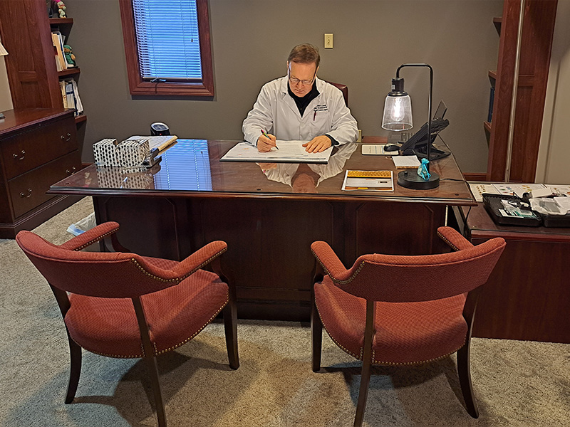 Akron Area Oral Maxillofacial Facial Cosmetic Surgery Center | Dental Implants, General Anesthesia and Corrective Jaw Surgery